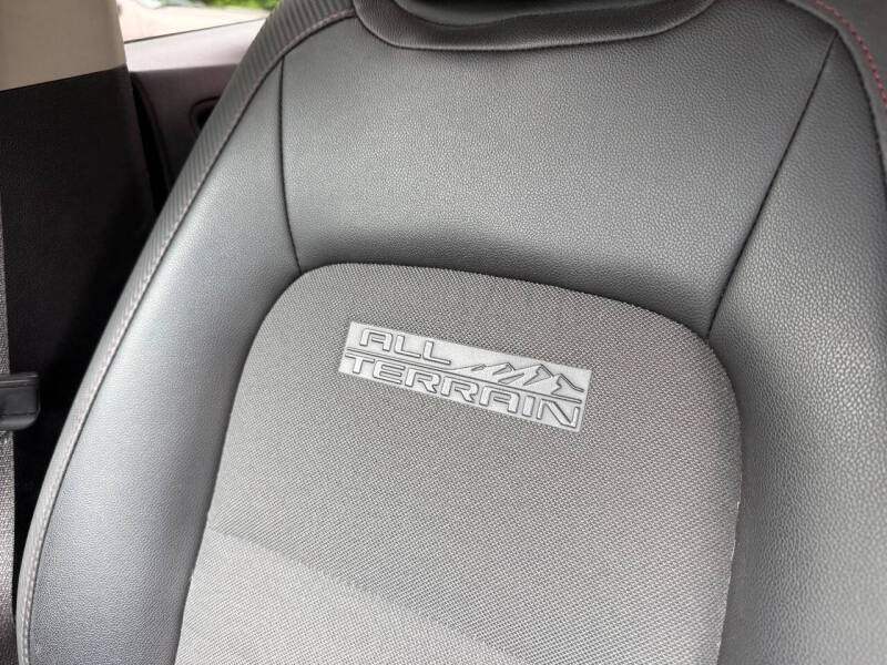 2017 GMC Canyon SLE