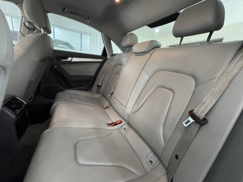 2015 Audi A4 2.0T quattro Premium Plus