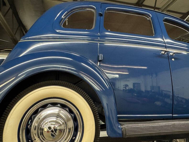 1936 Ford Deluxe