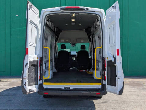 2022 Ford E-Transit 350