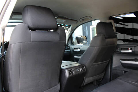 2015 Toyota Tundra SR5