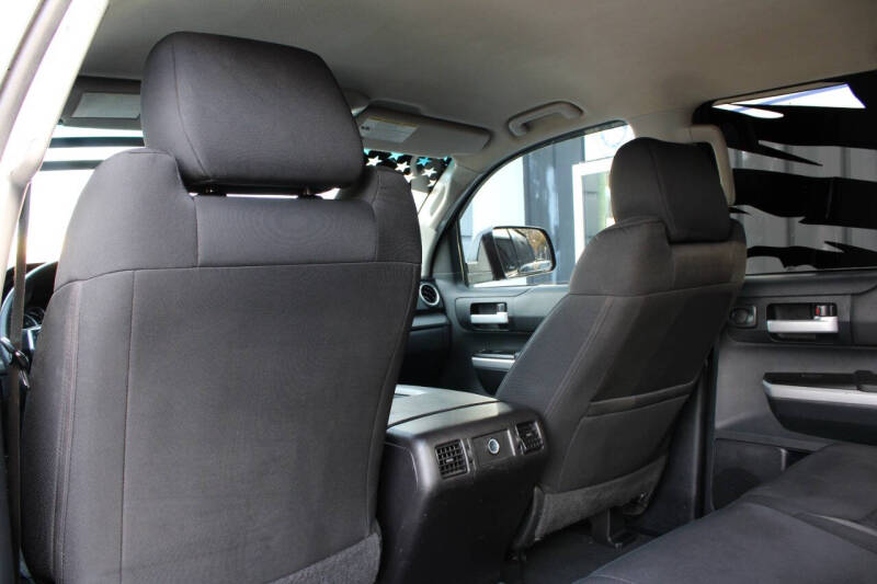 2015 Toyota Tundra SR5