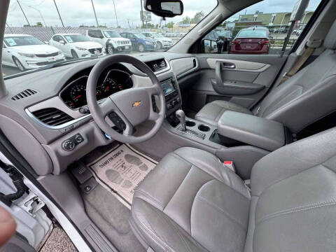 2016 Chevrolet Traverse LS