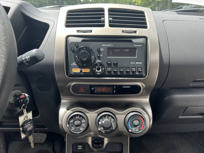 2012 Scion xD
