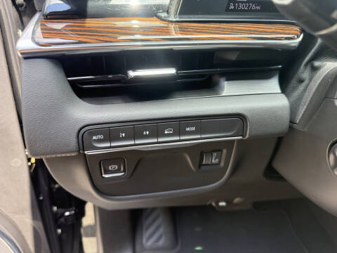 2022 Cadillac Escalade ESV Premium Luxury