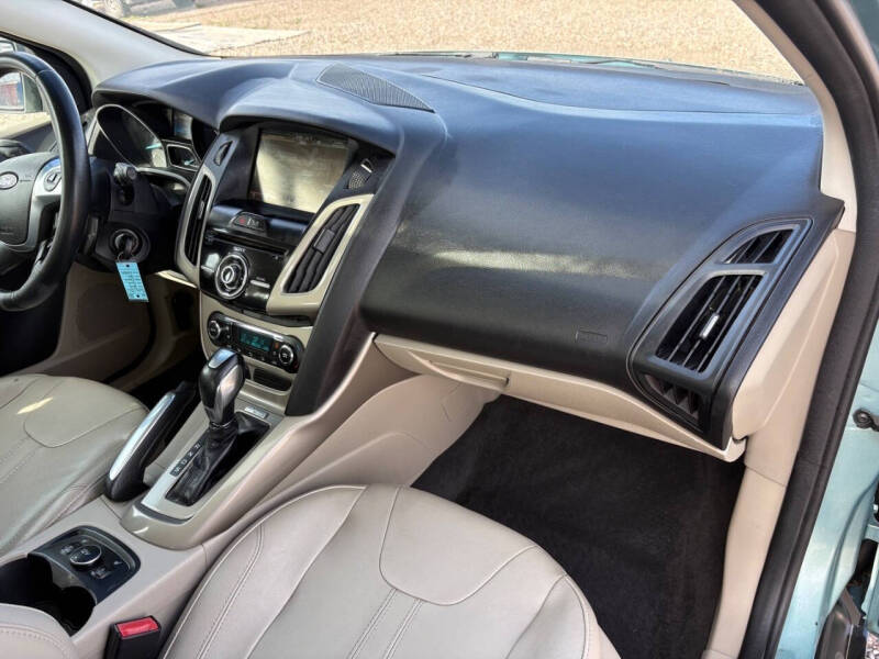 2012 Ford Focus SEL