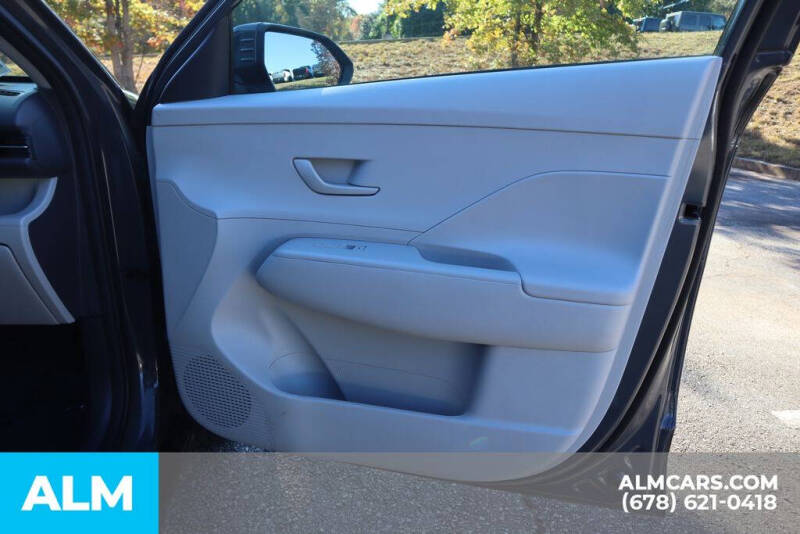 2025 Hyundai Kona SEL