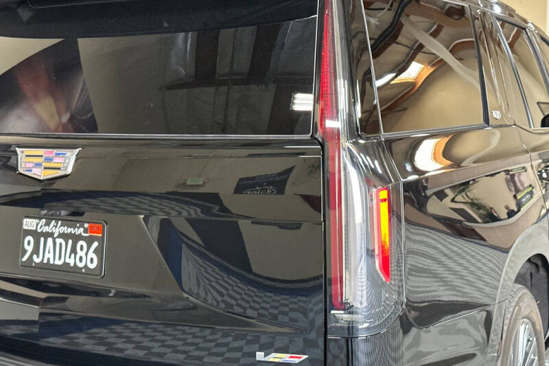 2023 Cadillac Escalade-V