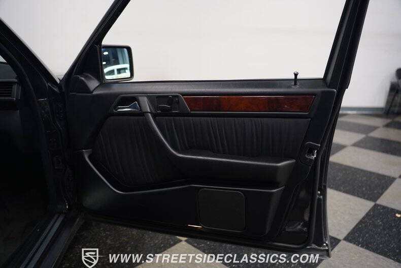 1993 Mercedes-Benz 500-Class 500 E