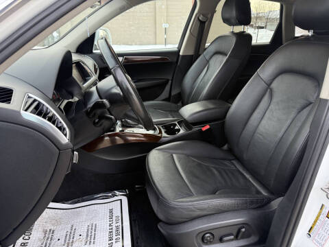 2012 Audi Q5 2.0T quattro Premium Plus
