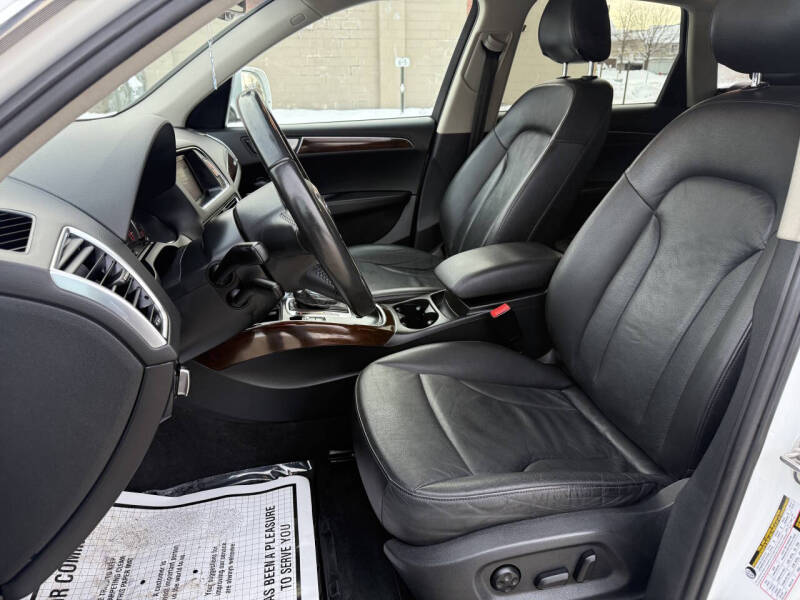 2012 Audi Q5 2.0T quattro Premium Plus