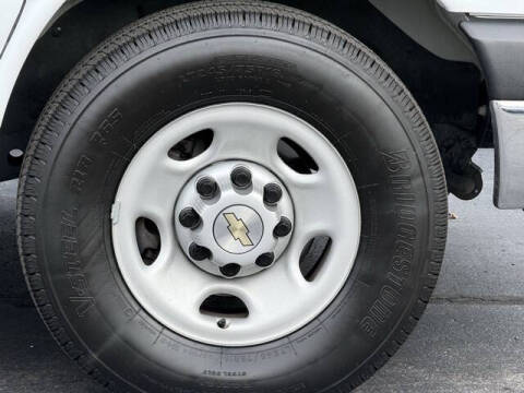 2024 Chevrolet Express 2500