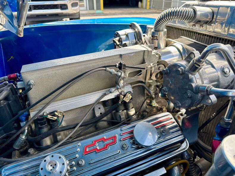 1948 Ford Super Deluxe