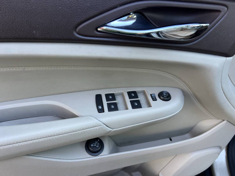 2011 Cadillac SRX Luxury Collection