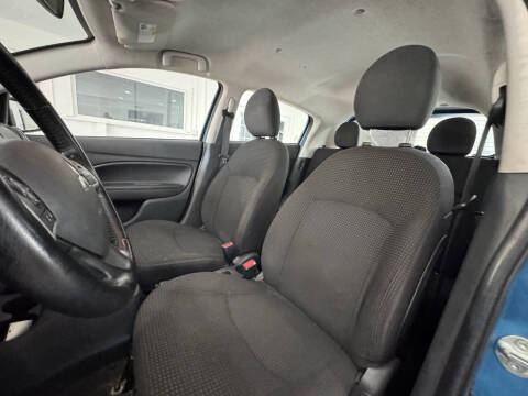 2015 Mitsubishi Mirage ES