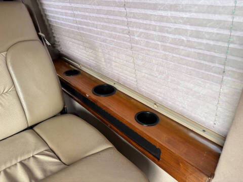 2003 Ford E-Series E-250 SD