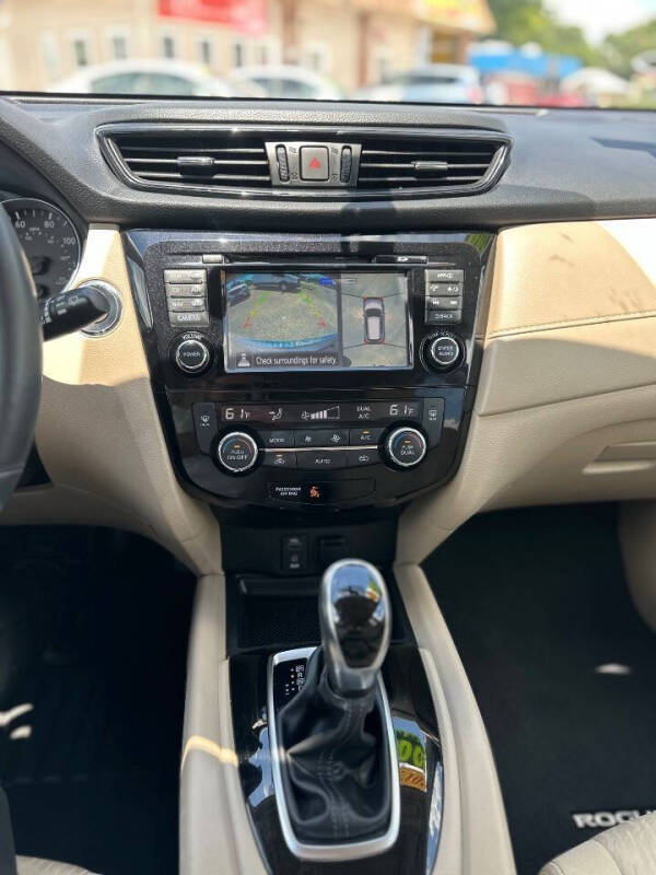 2017 Nissan Rogue SV