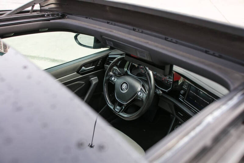 2020 Volkswagen Jetta R-Line