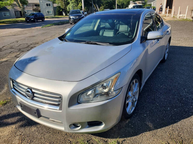 2012 Nissan Maxima for sale at Topham Automotive Inc. in Middleboro MA