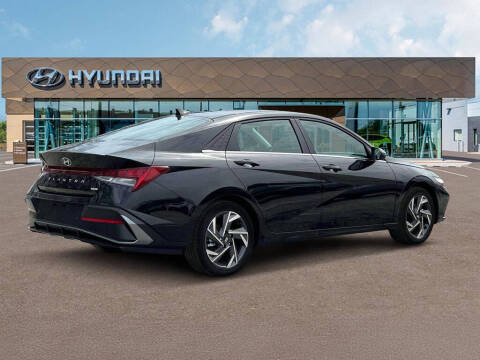 2025 Hyundai Elantra Hybrid Limited