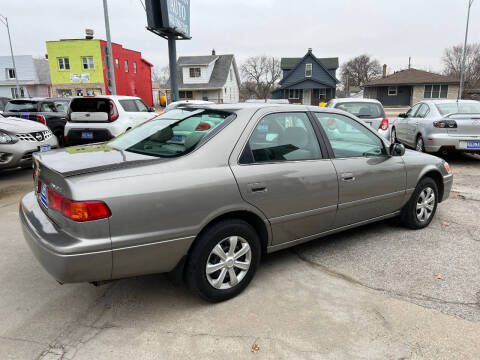 2000 Toyota Camry LE