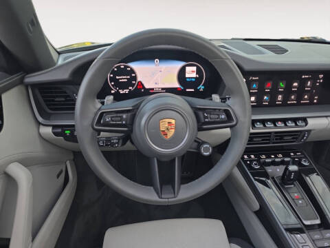 2025 Porsche 911 Carrera