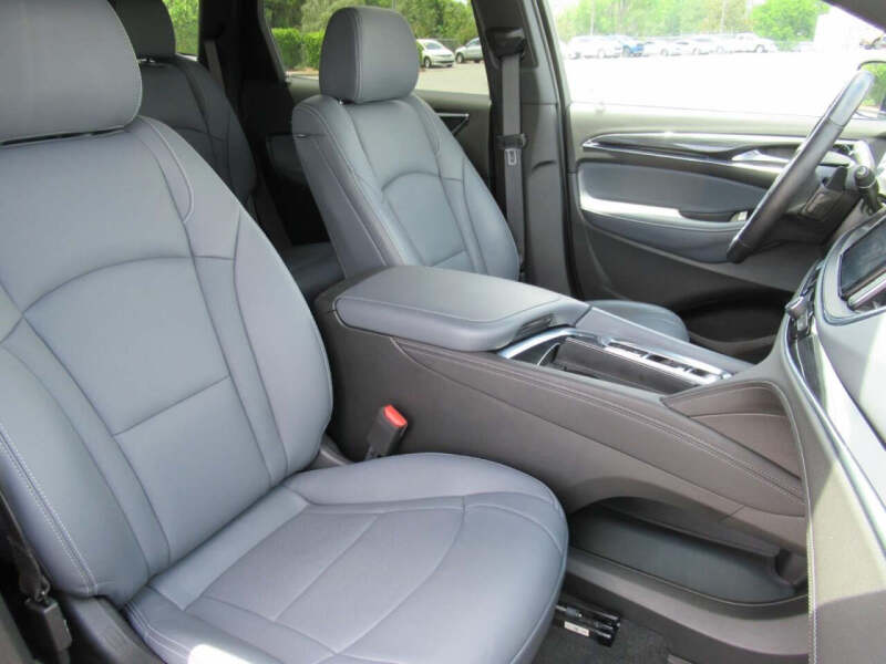 2024 Buick Enclave Essence