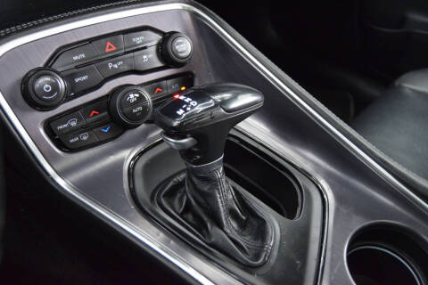 2018 Dodge Challenger SXT Plus
