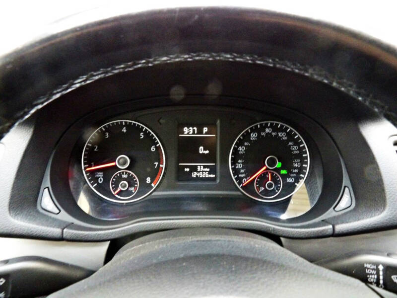 2015 Volkswagen Passat 1.8T Wolfsburg Edition