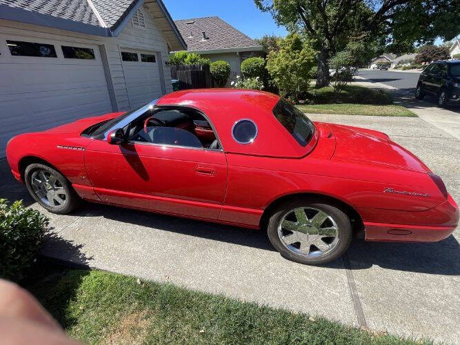 2003 Ford Thunderbird