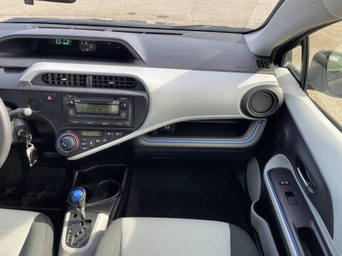 2012 Toyota Prius c Two