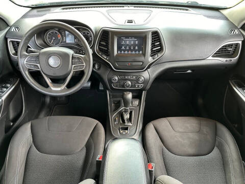 2019 Jeep Cherokee Latitude