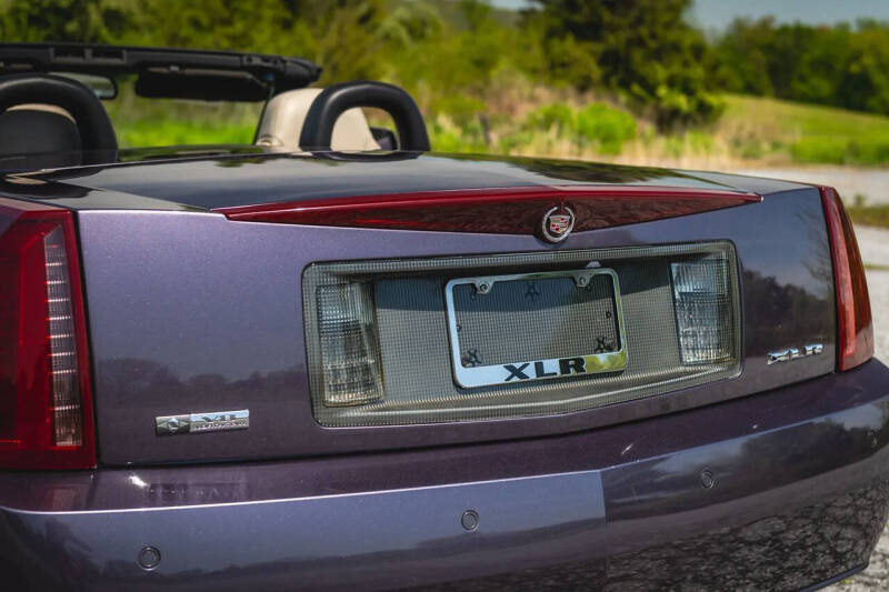 2004 Cadillac XLR