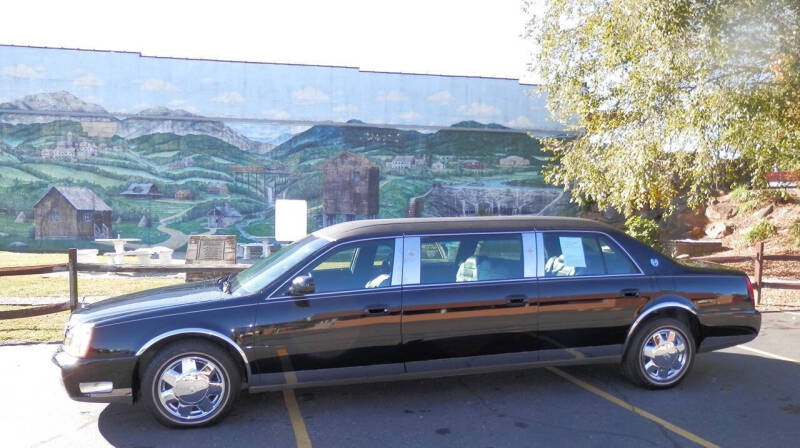2003 Cadillac Limousine