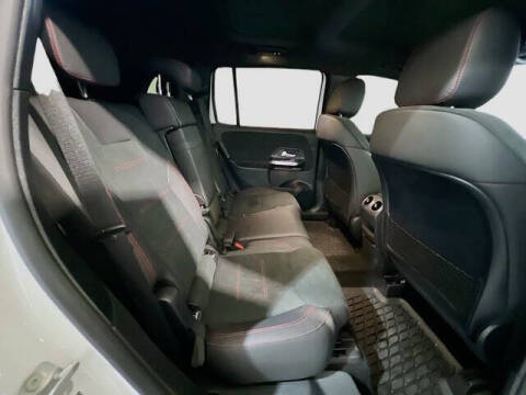 2023 Mercedes-Benz GLB GLB 250