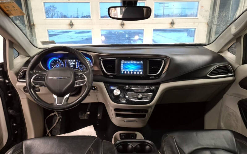 2018 Chrysler Pacifica Touring L