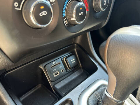 2017 Jeep Cherokee Sport