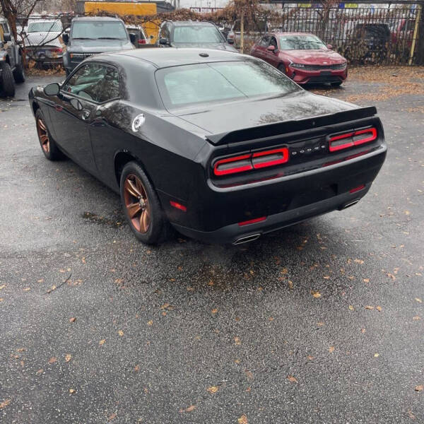 2019 Dodge Challenger SXT