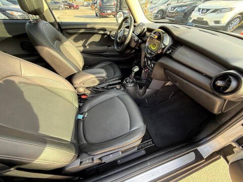 2016 MINI Hardtop 2 Door Cooper