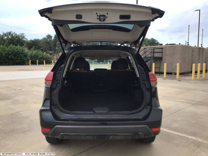 2018 Nissan Rogue SV