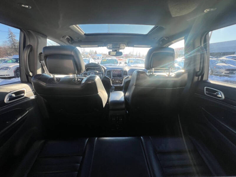 2018 Jeep Grand Cherokee Sterling Edition