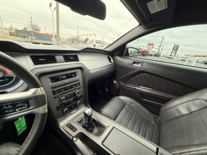 2011 Ford Mustang V6 Premium