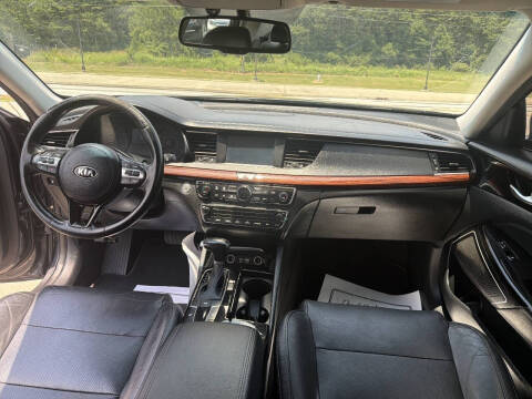 2017 Kia Cadenza Premium