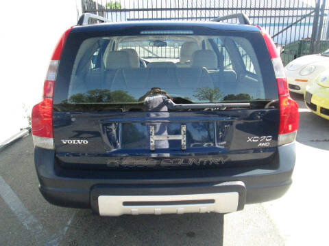 2004 Volvo XC70