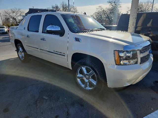 2013 Chevrolet Avalanche LTZ Black Diamond