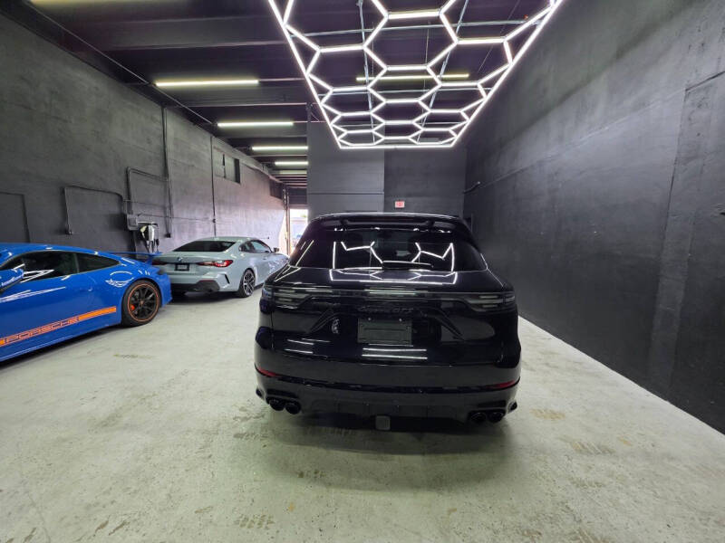 2021 Porsche Cayenne GTS