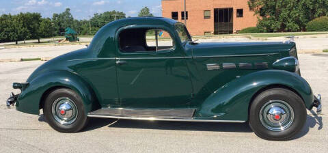 1937 Packard 120
