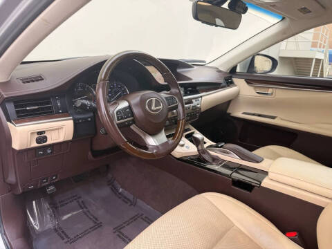 2016 Lexus ES 350