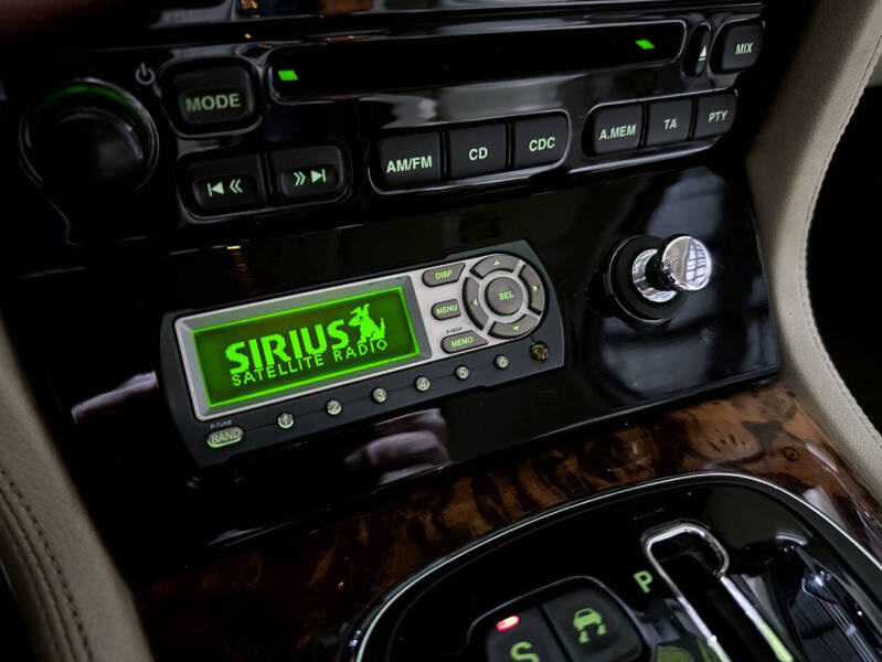 2005 Jaguar XJ-Series XJ8 L