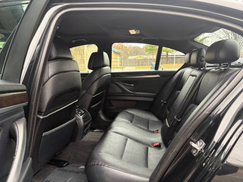 2012 BMW 5 Series 550i